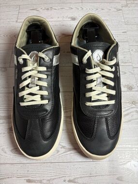 Olukai Haupu Women’s Black Leather Casual Sneakers with Cream Accents size 9